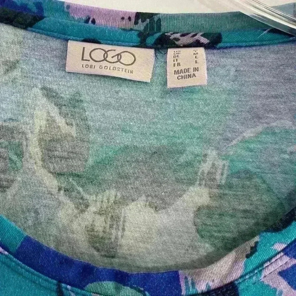 LOGO Lori Goldstein Top Blue Floral Tunic Long Sleeves Pockets Medium - Picture 3 of 4